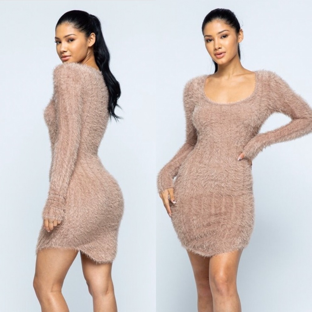 โผ๏ธ Soft and Fuzzy Mini Stretch Sweater Dress body - Picture 4 of 5